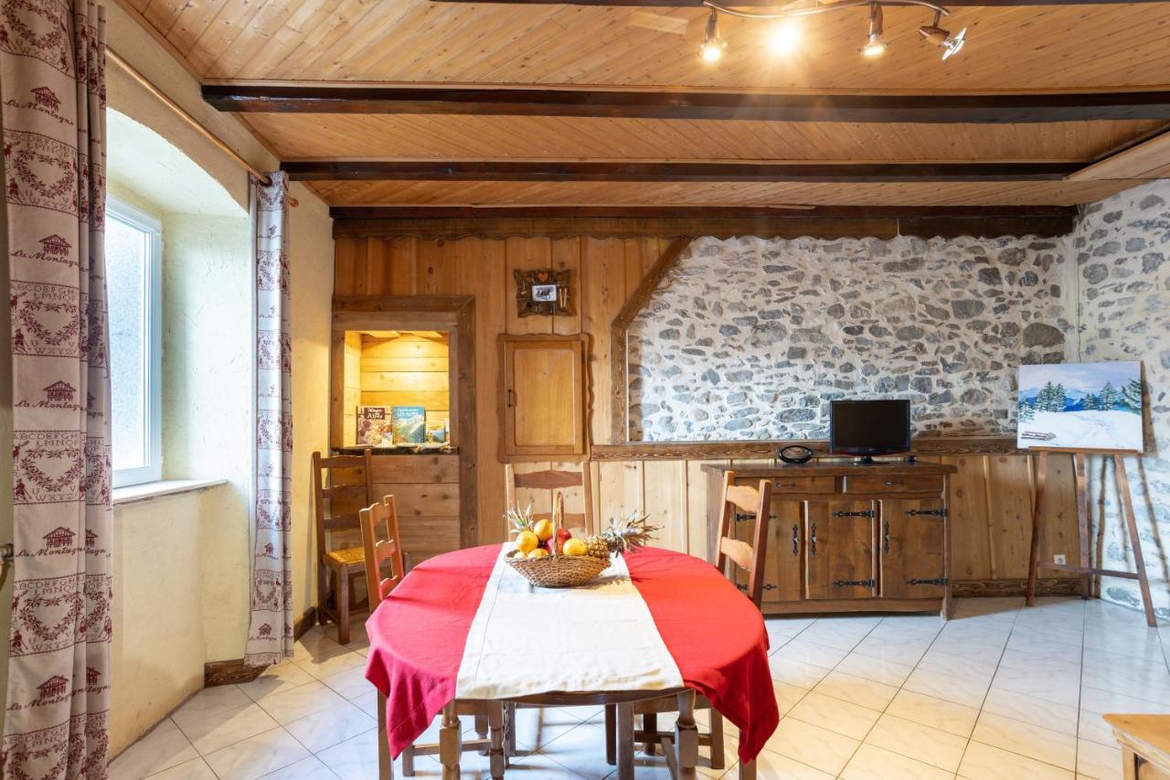 Aux Bois Dhermy Marnaz Exterior photo